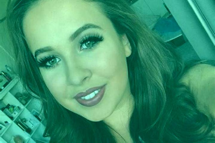 Sofia, 24, a auburn brown-eyed caribbean companion based in Magliano di Tenna. Offering Striptease, Girlfriend Experience, Party Girl, Domination. Available ...