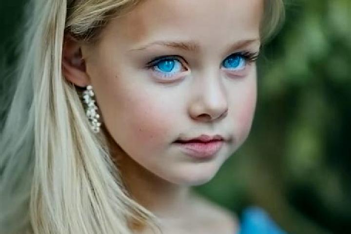 Sofia, 24, a blonde blue-eyed caucasian companion based in Gimel. Offering OWO, Party Girl, 69, Girlfriend Experience, Erotic Massage. Available for incall a...