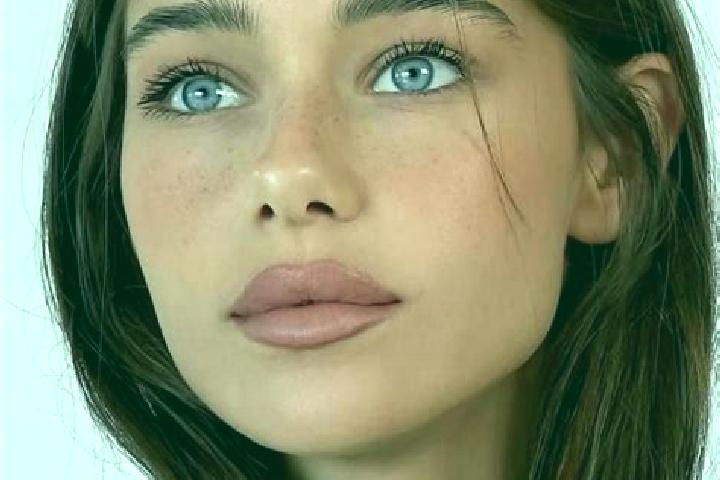 Sofia, 24, a brunette brown-eyed european companion based in Tatauzoquico. Offering Erotic Massage, Roleplay, CIM. Available for incall and outcall, overnigh...