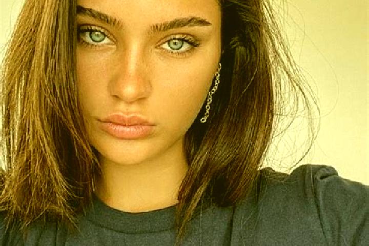 Sofia, 24, a brunette dark-eyed mixed companion based in Arroyo Colorado (Cruz Verde). Offering OWO, CIM. Available for incall and outcall, overnight booking...