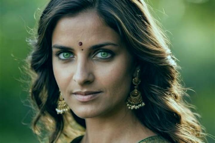Sofia, 24, a chestnut green-eyed indian companion based in Basna. Offering 69, Duos, A-Level, Couples. Available for incall and outcall, day and evening dates.