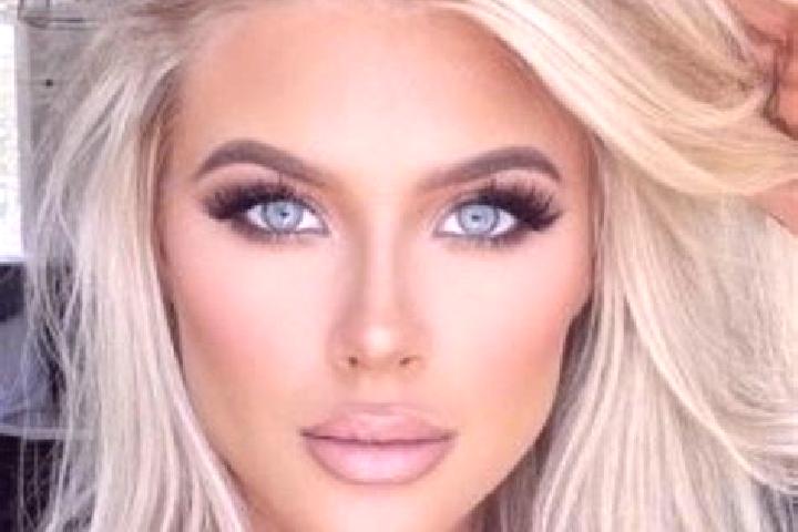 Sofia, 24, a platinum blonde dark-eyed indian companion based in Tanahbeureum. Offering Prostate Massage, Roleplay, OWO, BDSM. Available for incall and outca...