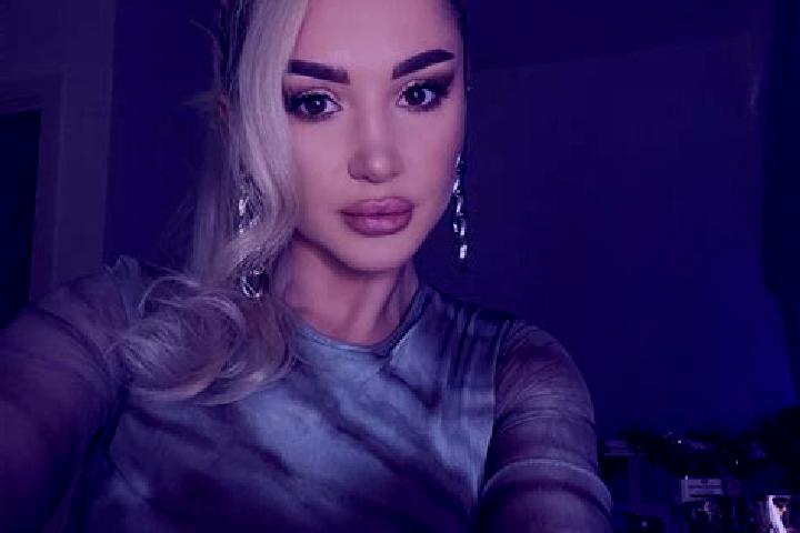 Sofia, 24, a red blue-eyed slavic companion based in Ulliyeri. Offering GFE, Travel Companion, BDSM, CIM, Massage. Available for incall and outcall, day and ...