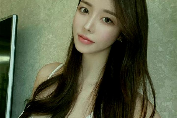 Sofia, 24 — Escort in Dingjunshan, China