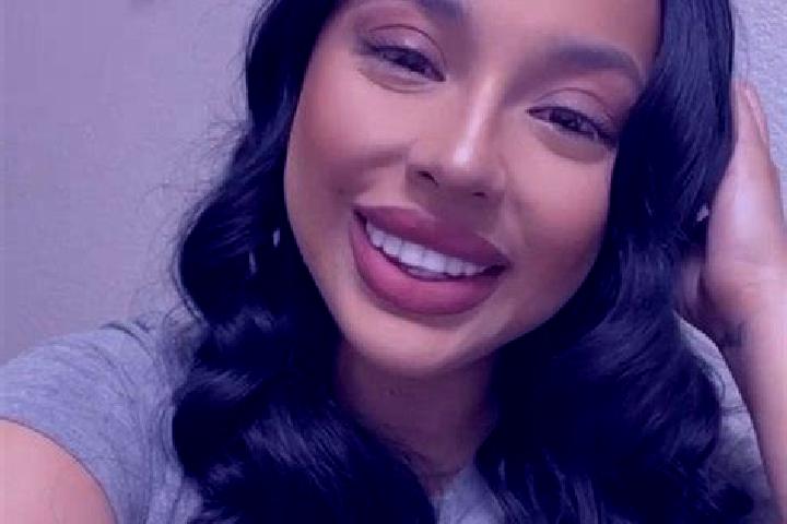 Sofia, 24 — Escort in Santa Teresa, United States