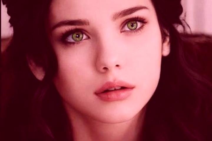 Sofia, 25, a black green-eyed european companion based in Cerrillos de Diaz. Offering A-Level, Roleplay, Deep French Kissing, Party Girl. Available for incal...