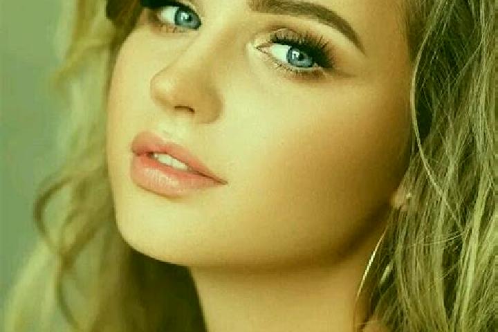 Sofia, 25, a dark blonde blue-eyed mediterranean companion based in Eisenharz. Offering Couples, Erotic Massage, Tantra. Available for incall and outcall, ov...