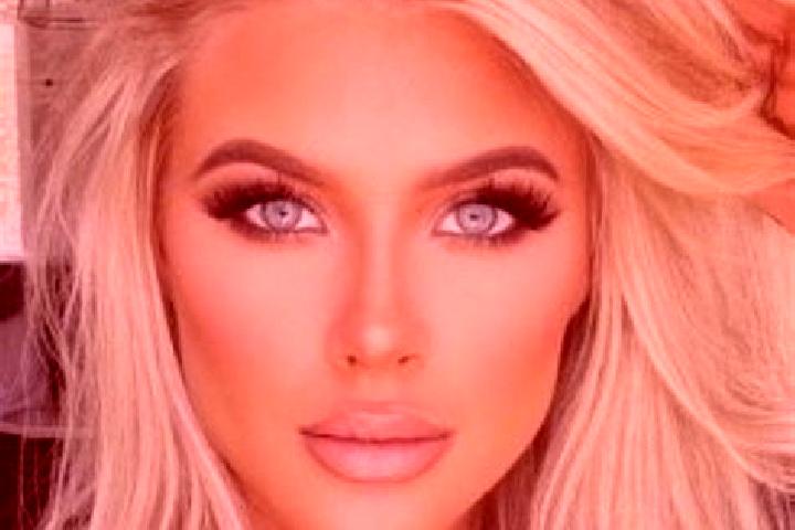 Sofia, 25, a platinum blonde brown-eyed latina companion based in Sant Angelo. Offering Fetish, Duos, OWO. Available for incall and outcall, overnight bookin...