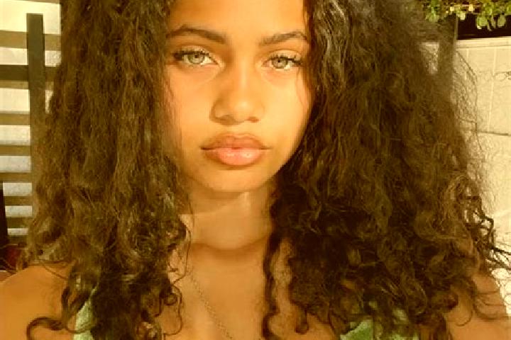 Sofia, 25, a red green-eyed mixed companion based in Mafa. Offering Prostate Massage, Travel Companion, Domination, Party Girl. Available for incall and outc...