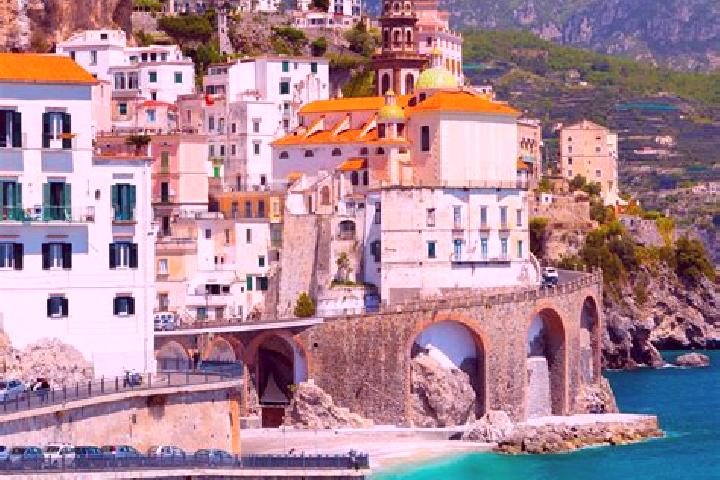 Sofia, 25 — Escort in Conflenti, Italy