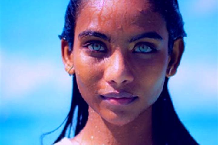 Sofia, 26, a auburn blue-eyed indian companion based in Savas. Offering Duos, Fetish, GFE, Girlfriend Experience. Available for incall and outcall, day and e...