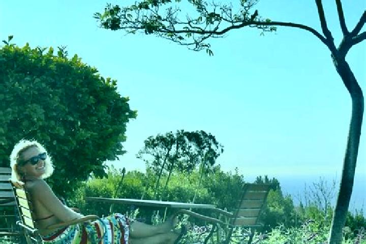 Sofia, 26, a auburn hazel-eyed ebony companion based in Estreito da Calheta. Offering Tantra, Roleplay, Deep French Kissing, 69. Available for incall and out...