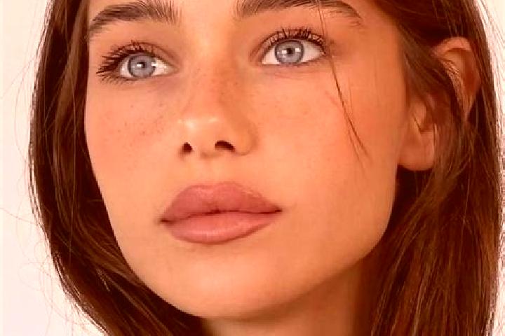 Sofia, 26, a brunette brown-eyed slavic companion based in Gemas. Offering Fetish, Deep French Kissing, Party Girl, Massage, Striptease. Available for incall...