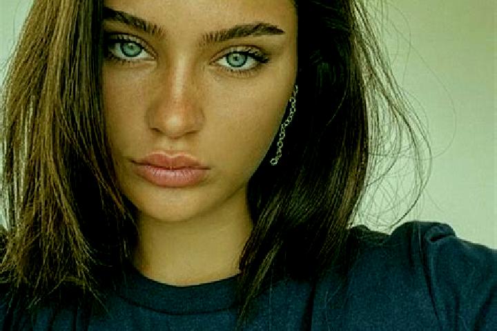 Sofia, 26, a brunette dark-eyed caucasian companion based in Magherus. Offering CIM, Striptease, Couples, Overnight. Available for incall and outcall, day an...
