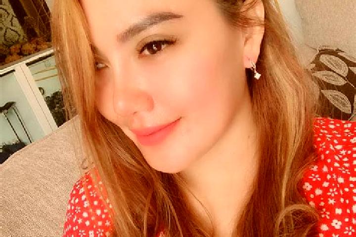 Sofia, 26 — Escort in Banjar Gede, Indonesia