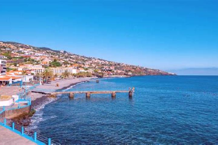 Sofia, 26 — Escort in Calheta de Sao Miguel, Cape Verde