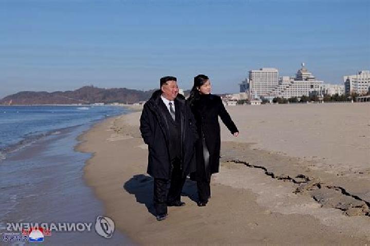 Sofia, 26 — Escort in Chasong, North Korea