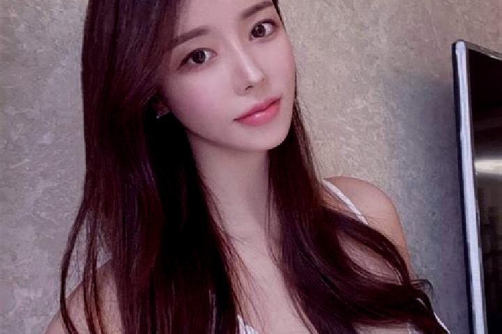 Sofia, 26 — Escort in Dadunqiu, China
