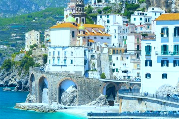 Sofia, 26 — Escort in Sadali, Italy