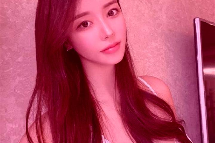 Sofia, 26 — Escort in Zhonghuopu, China
