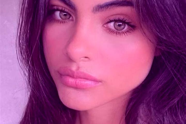 Sofia, 27, a brunette dark-eyed asian companion based in Halbe. Offering Striptease, 69, A-Level, Couples, Fetish. Available for incall and outcall, overnigh...