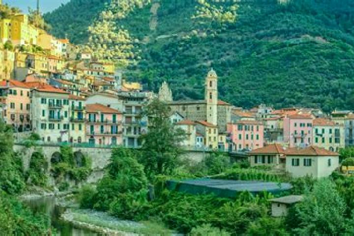 Sofia, 27 — Escort in Camporosso in Valcanale, Italy