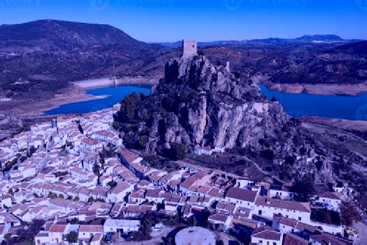Sofia, 27 — Escort in Canales de la Sierra, Spain