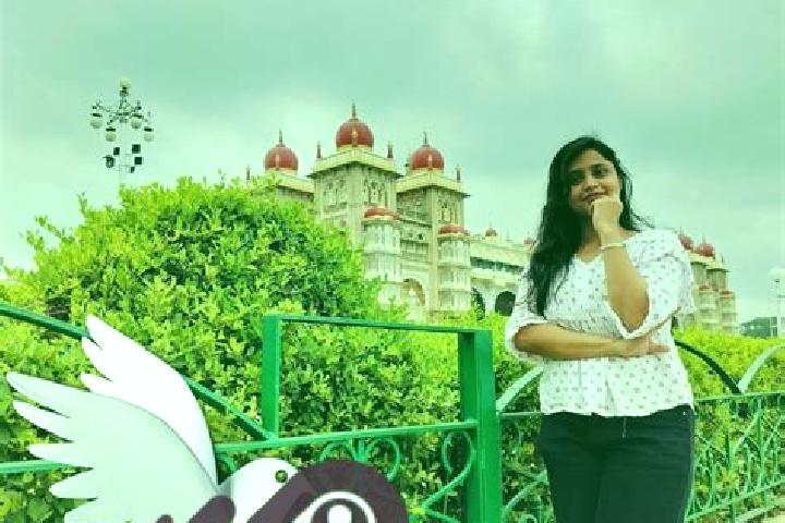 Sofia, 27 — Escort in Kasganj, India