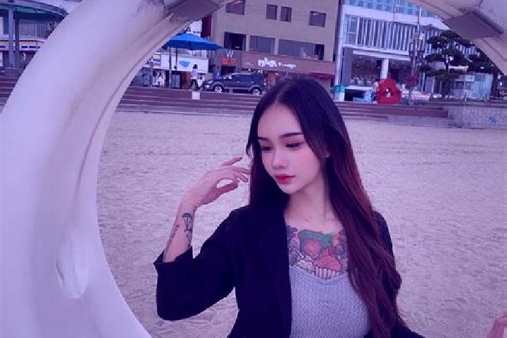 Sofia, 27 — Escort in London Colney, United Kingdom