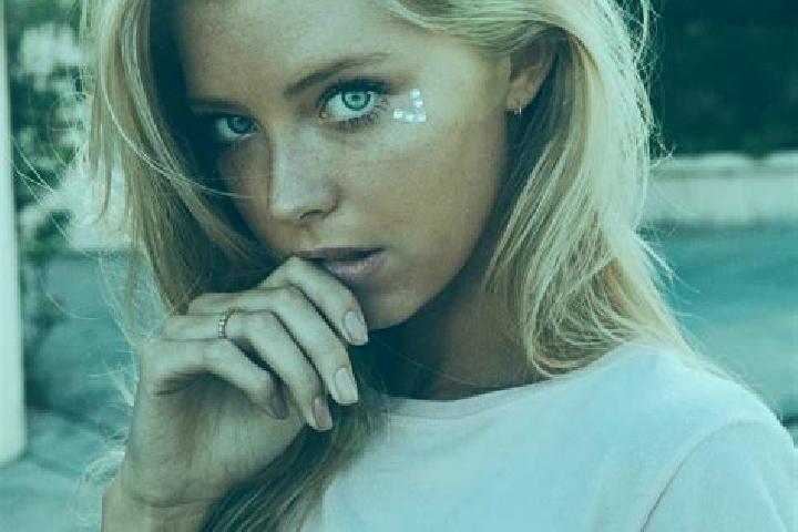 Sofia, 28, a blonde blue-eyed caribbean companion based in Great Sankey. Offering Massage, Duos, A-Level, Girlfriend Experience, OWO. Available for incall an...