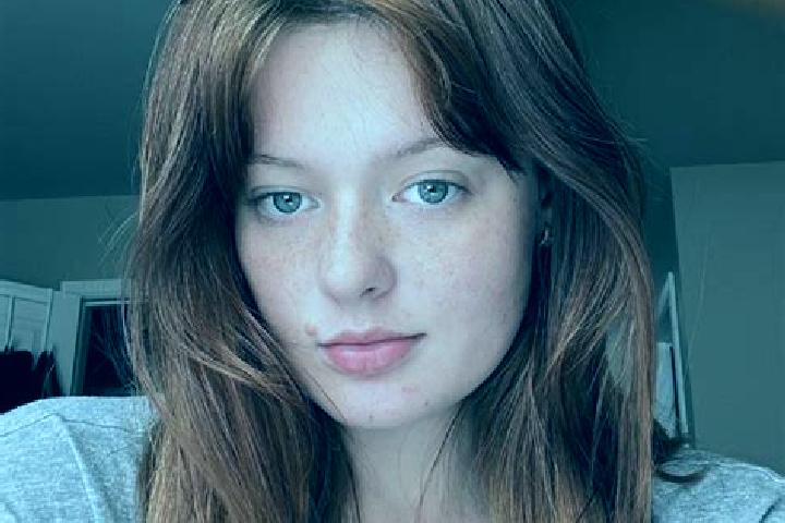 Sofia, 28, a chestnut green-eyed caucasian companion based in Uman. Offering Girlfriend Experience, Couples, Roleplay, Duos. Available for incall and outcall...