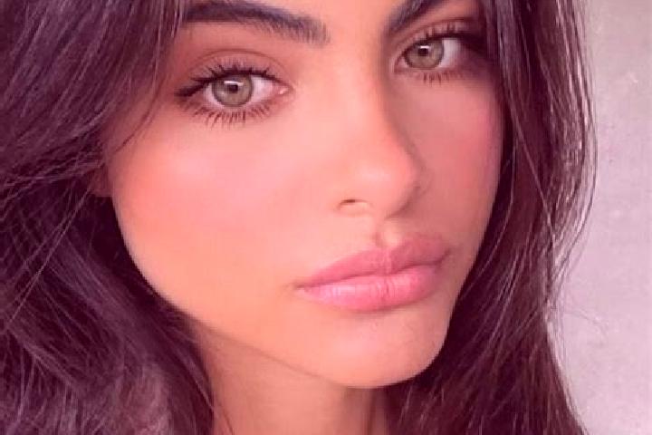 Sofia, 28, a chestnut green-eyed indian companion based in Alamor. Offering Travel Companion, BDSM, Erotic Massage. Available for incall and outcall, day and...