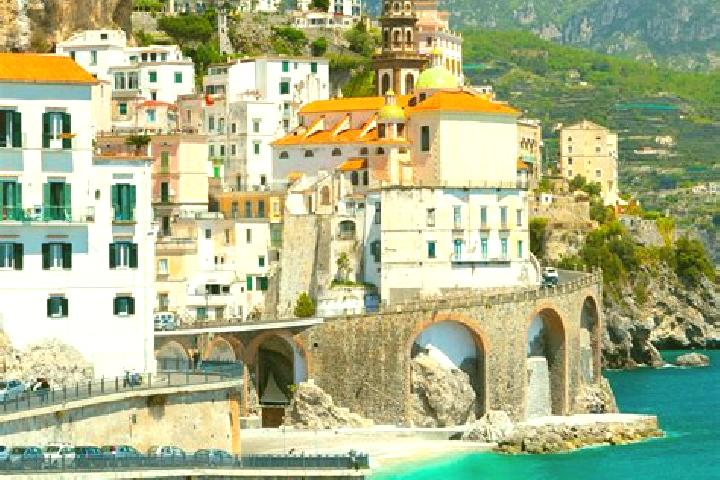 Sofia, 28 — Escort in Armeno, Italy