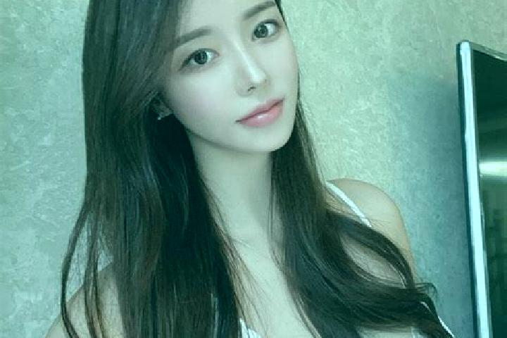 Sofia, 28 — Escort in Chenjiahe, China