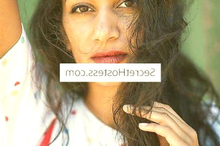 Sofia, 29, a auburn dark-eyed indian companion based in Morant Bay. Offering Striptease, Dinner Date, Domination, CIM. Available for incall and outcall, day ...