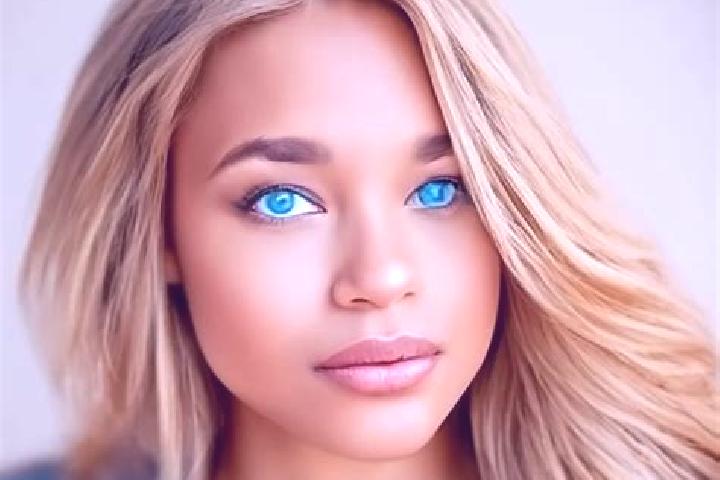 Sofia, 29, a dark blonde blue-eyed latina companion based in Snelrewaard. Offering Massage, 69, Girlfriend Experience. Available for incall and outcall, over...