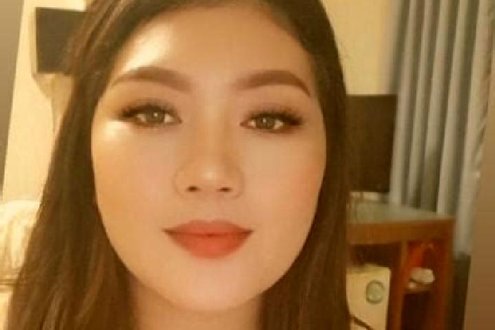 Sofia, 29, a red dark-eyed asian companion based in Gubbio. Offering OWO, Duos, Dinner Date. Available for incall and outcall, day and evening dates.
