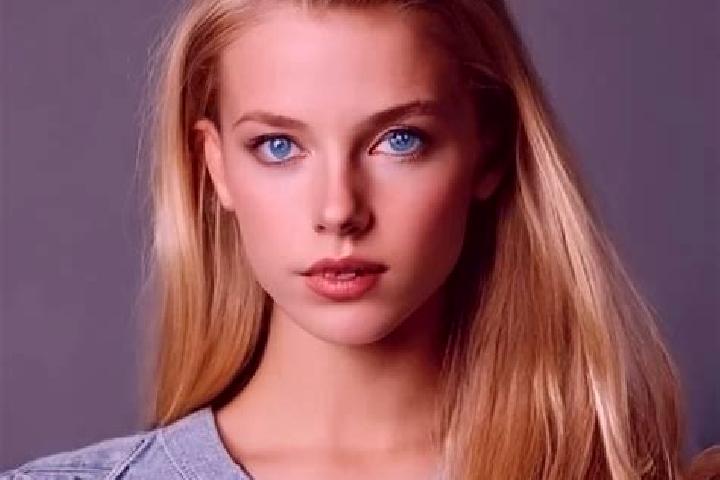 Sofia, 30, a blonde grey-eyed caribbean companion based in Markdorf. Offering GFE, OWO, Dinner Date, Duos. Available for incall and outcall, day and evening ...