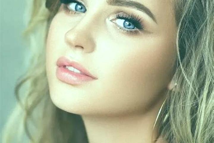 Sofia, 30, a dark blonde blue-eyed middle eastern companion based in Helmstorf. Offering Party Girl, Massage, 69. Available for incall and outcall, day and e...