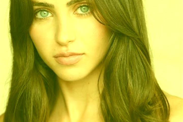 Sofia, 30, a red brown-eyed latina companion based in Dinan. Offering Tantra, Girlfriend Experience, OWO. Available for incall and outcall, overnight booking...