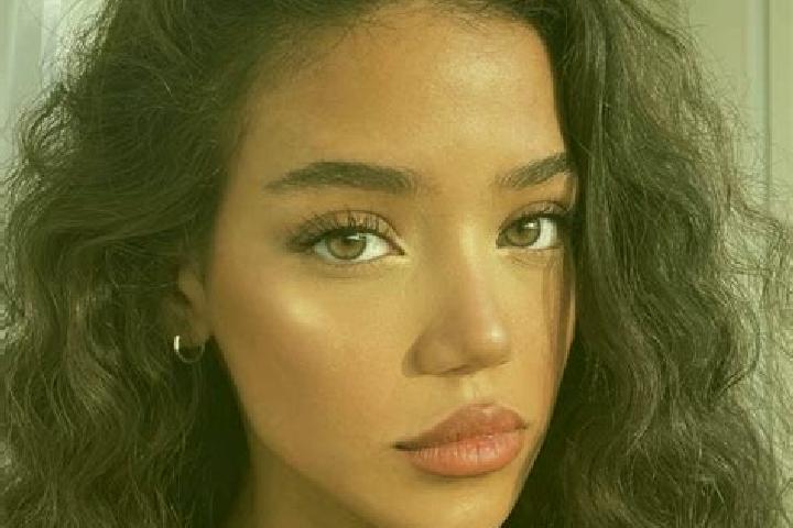 Sofia, 31, a black brown-eyed european companion based in Mandasta. Offering Couples, OWO, Massage, Dinner Date. Available for incall and outcall, overnight ...