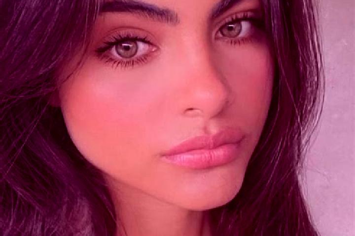 Sofia, 31, a brunette green-eyed middle eastern companion based in Labor de Peralta. Offering Duos, Fetish. Available for incall and outcall, overnight booki...