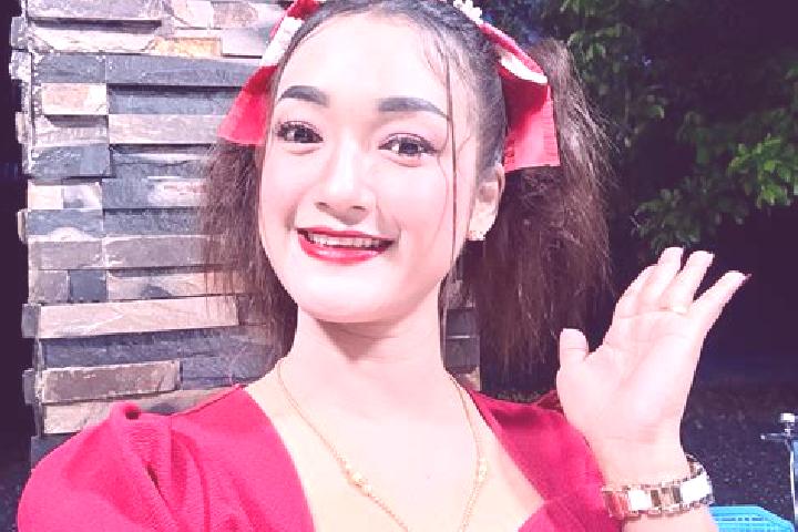 Sofia, 31 — Escort in Ban Na San, Thailand