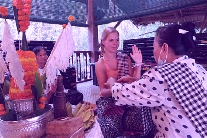 Sofia, 31 — Escort in Ban Nasang, Laos