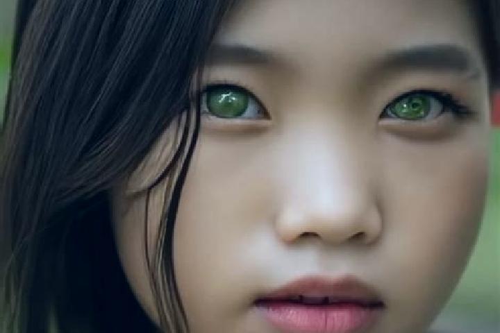 Sofia, 32, a chestnut green-eyed asian companion based in Ylaemaa. Offering Party Girl, Girlfriend Experience, Domination. Available for incall and outcall, ...