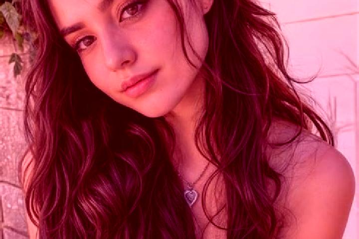 Sofia, 32, a chestnut hazel-eyed middle eastern companion based in Spina. Offering Dinner Date, Fetish, Couples. Available for incall and outcall, overnight ...