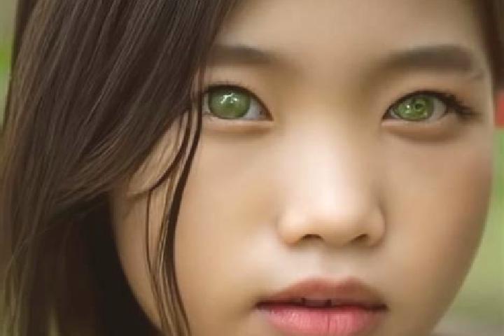 Sofia, 32, a dark blonde green-eyed asian companion based in Kirovsk. Offering Overnight, Dinner Date, Girlfriend Experience. Available for incall and outcal...