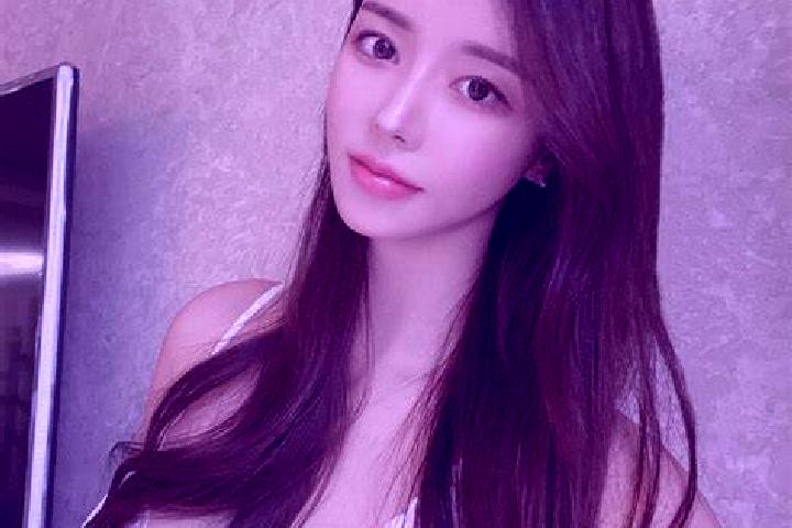 Sofia, 32 — Escort in Dongjingcheng, China