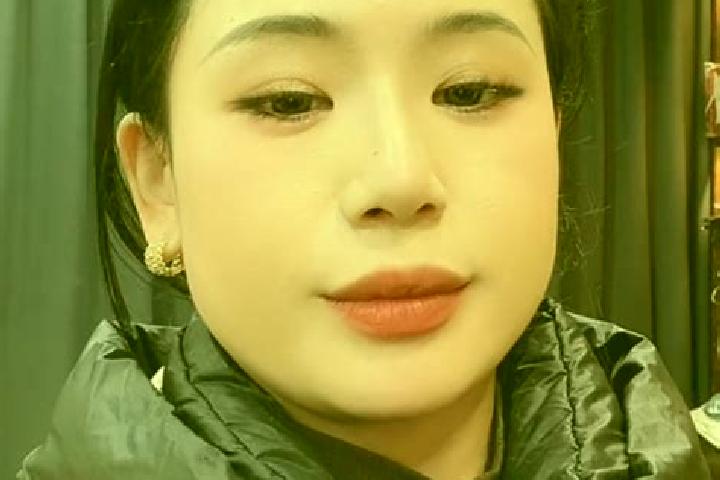 Sofia, 32 — Escort in Wangmo, China