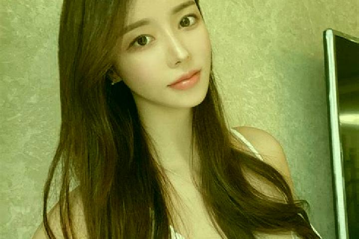 Sofia, 32 — Escort in Xingbin, China
